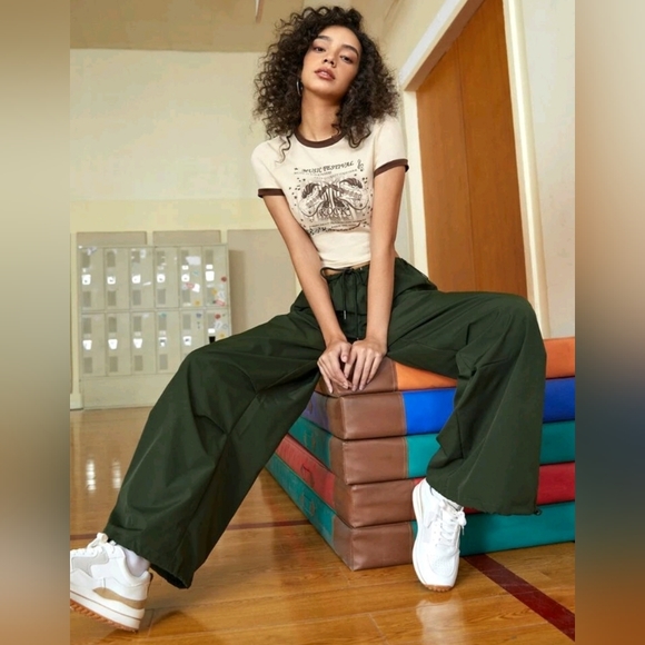 Drawstrings Waist Pocket Pants - Picture 4 of 8